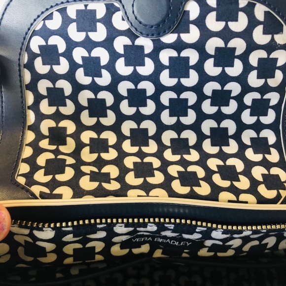 Vera Bradley navy crossbody - Picture 6 of 7